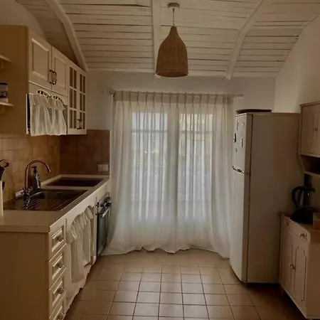 Cozy Attic With Terrace Durres