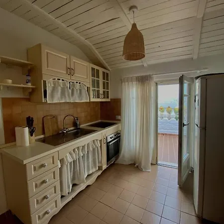 Apartman Cozy Attic With Terrace *