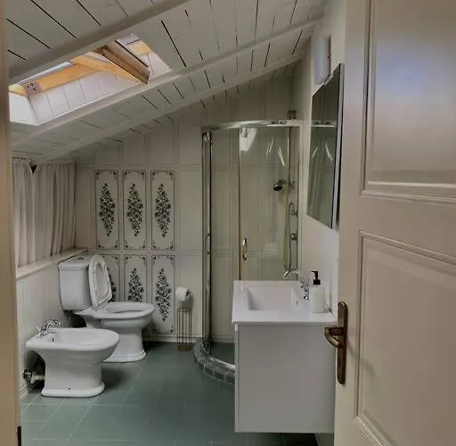 Cozy Attic With Terrace Durrës