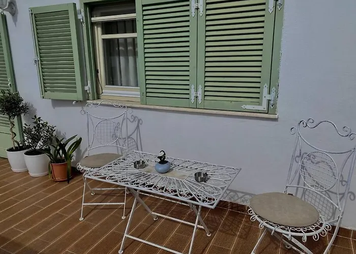 Apartment Cozy Attic With Terrace Durrës